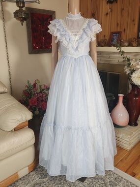 Vtg Gunne Sax Light Blue Dotted Swiss Prairie Maxi Dress | XS | Near Mint